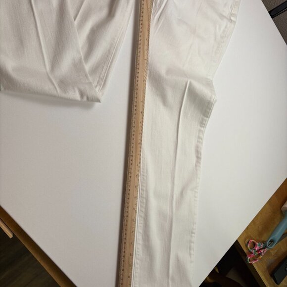 Spanx The Perfect Jean Ankle Straight White Jeans Size 31 - Picture 5 of 7